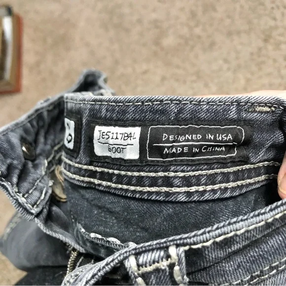 Miss Me black boot cut jeans size 26 - Picture 6 of 12